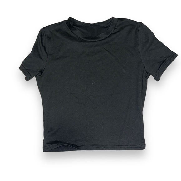 Black Tight-Fitted Crop. Size XS. - Picture 1 of 3